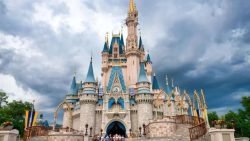 disney-fecha-parques-antes-da-passagem-do-furacao-milton-pela-florida;-veja-horarios