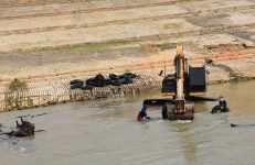 apos-mais-de-10-dias,-operacao-de-limpeza-do-rio-acre-recolhe-mais-de-600-toneladas-de-lixo