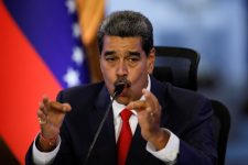 parlamento-venezuelano-pede-que-maduro-rompa-relacoes-com-espanha