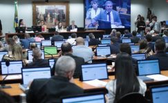 deputado-aciona-stf-para-tentar-suspender-tramitacao-de-pec-que-autoriza-o-congresso-a-derrubar-decisoes-do-supremo