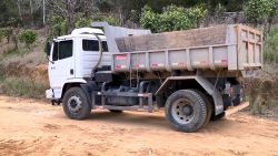 cacamba-de-caminhao-cai-e-mata-motorista-enquanto-trabalhava-no-es