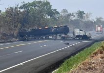 apos-10-horas-de-interdicao-total,-transito-na-br-135-e-liberado