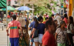 comercio-e-servicos-devem-abrir-ate-8,5-mil-empregos-temporarios-no-final-do-ano-no-rn,-diz-instituto