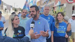 em-visita-ao-bairro-medeiros,-martinelli-fala-sobre-propostas-para-educacao-e-passarela-na-rodovia-hermenegildo-tonolli