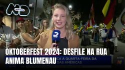 oktoberfest-2024:-desfile-na-rua-anima-blumenau-na-maior-festa-alema-das-americas