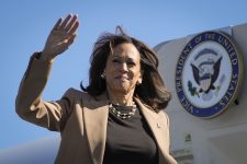 kamala-harris-‘cola’-em-artistas-como-beyonce-e-bruce-springsteen-na-reta-final-da-campanha