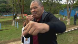 maguila,-lenda-do-boxe-brasileiro,-morre-aos-66-anos