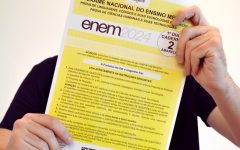 primeiro-dia-do-enem-2024-teve-questao-sobre-black-lives-matter-e-integracao-de-refugiados