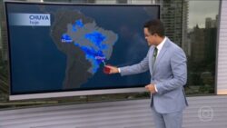 sao-paulo-deve-ter-ate-metade-da-chuva-esperada-para-o-mes;-veja-a-previsao-do-tempo-do-fim-de-semana-nas-capitais