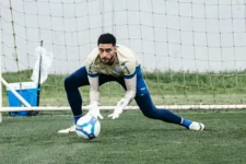 avai-renova-com-goleiro-destaque-em-2024