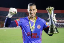 experiente-goleiro-campeao-da-serie-d-reforca-o-jec-em-2025